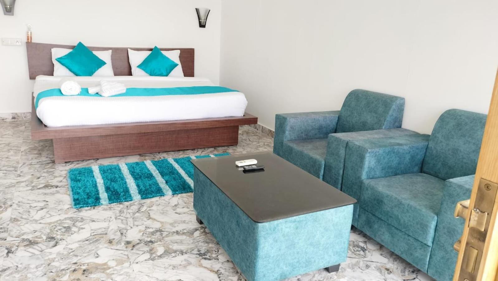 Silent Waves Hotel Agonda Room photo